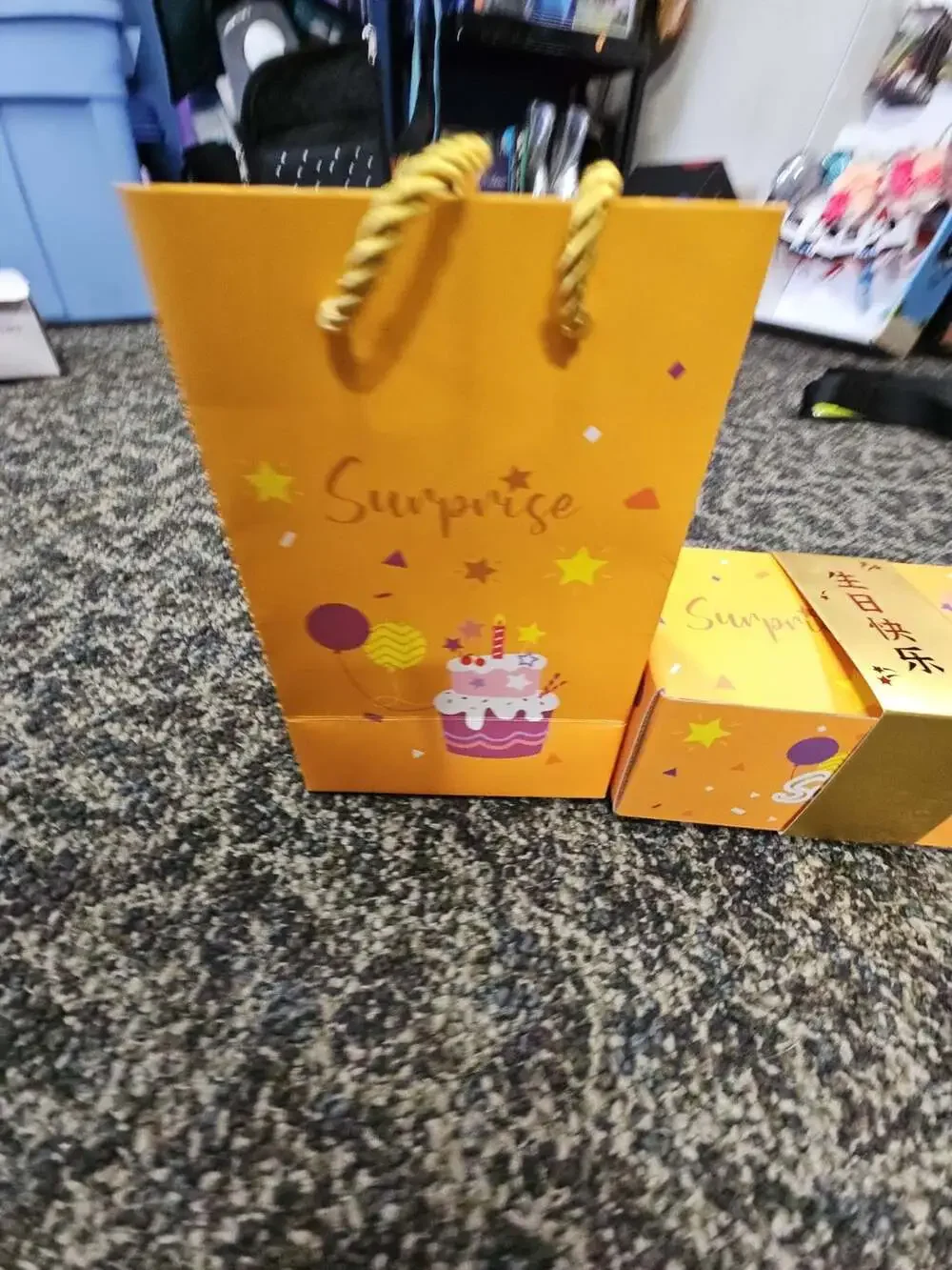 Surprise Bouncing Birthday Gift Box and Bag Set